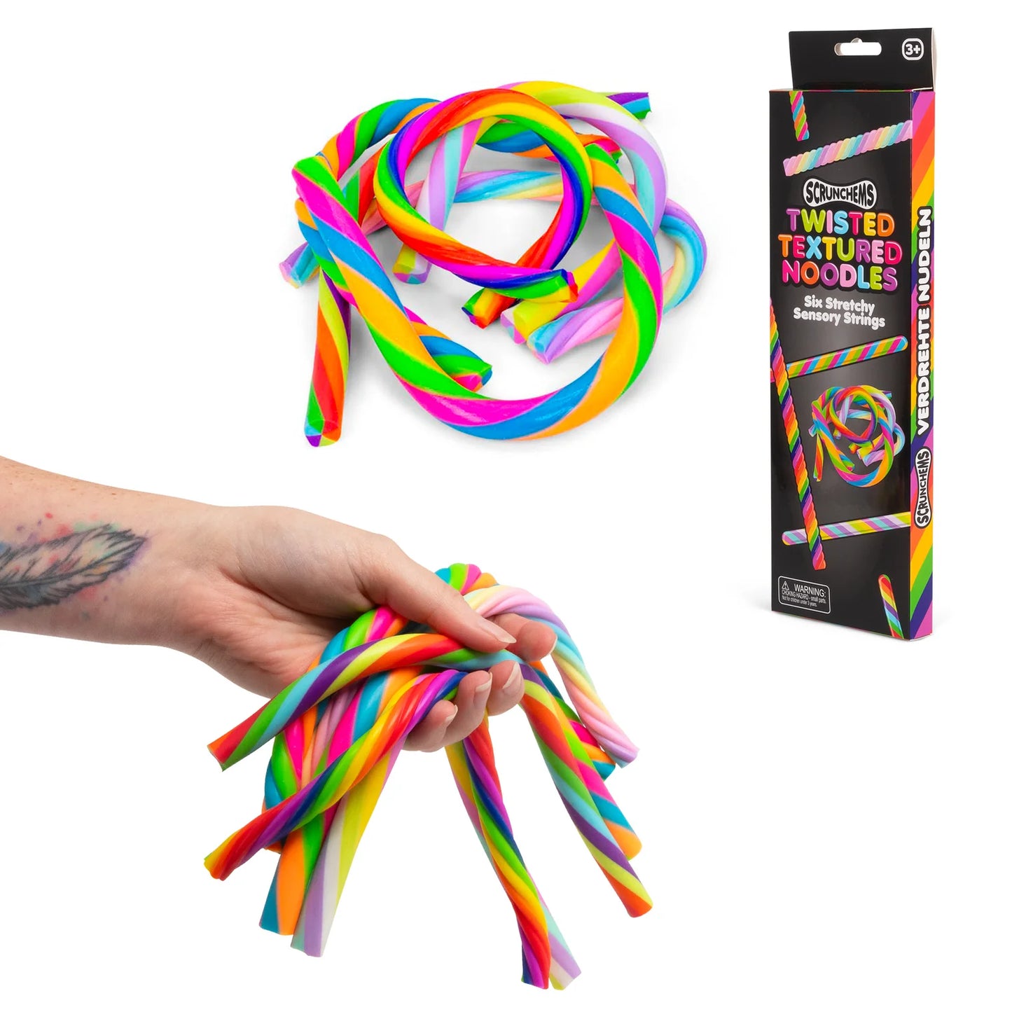 Twisted Nudeln in einer Hand