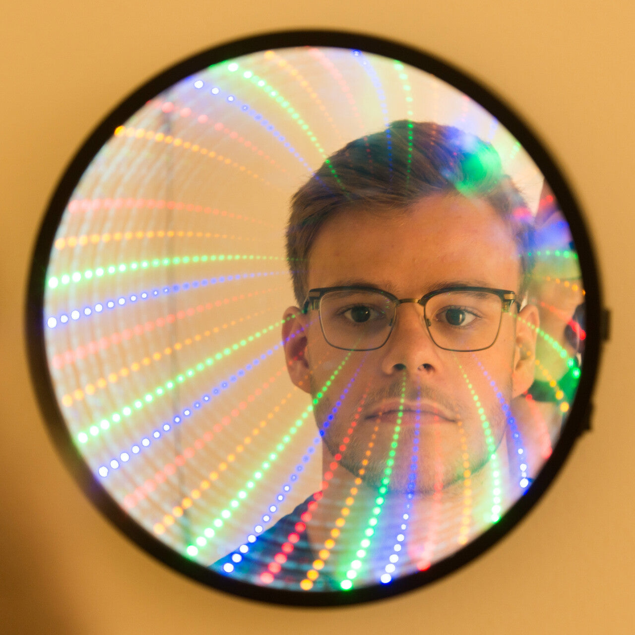 Person im Spiegel