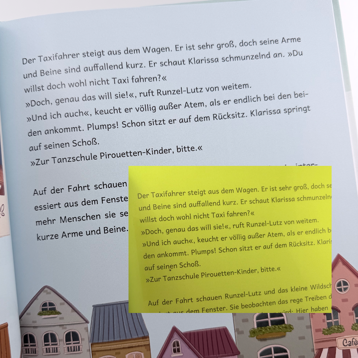 Buch mit gelber Folie