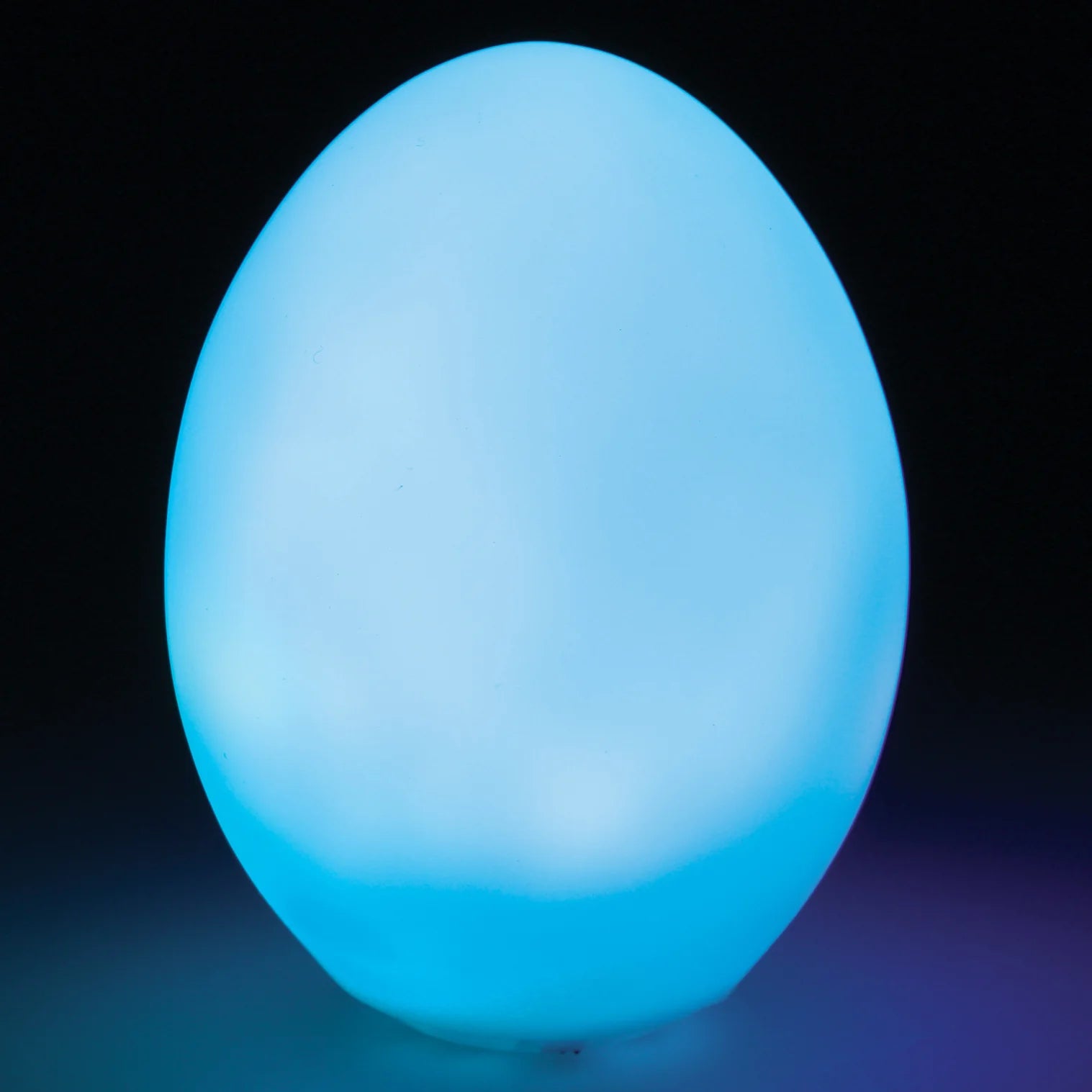 Ei in blau