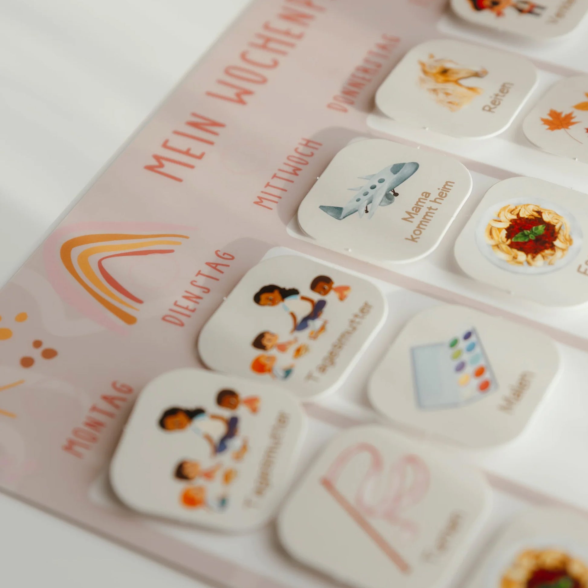 Plättchen auf Bogen Love