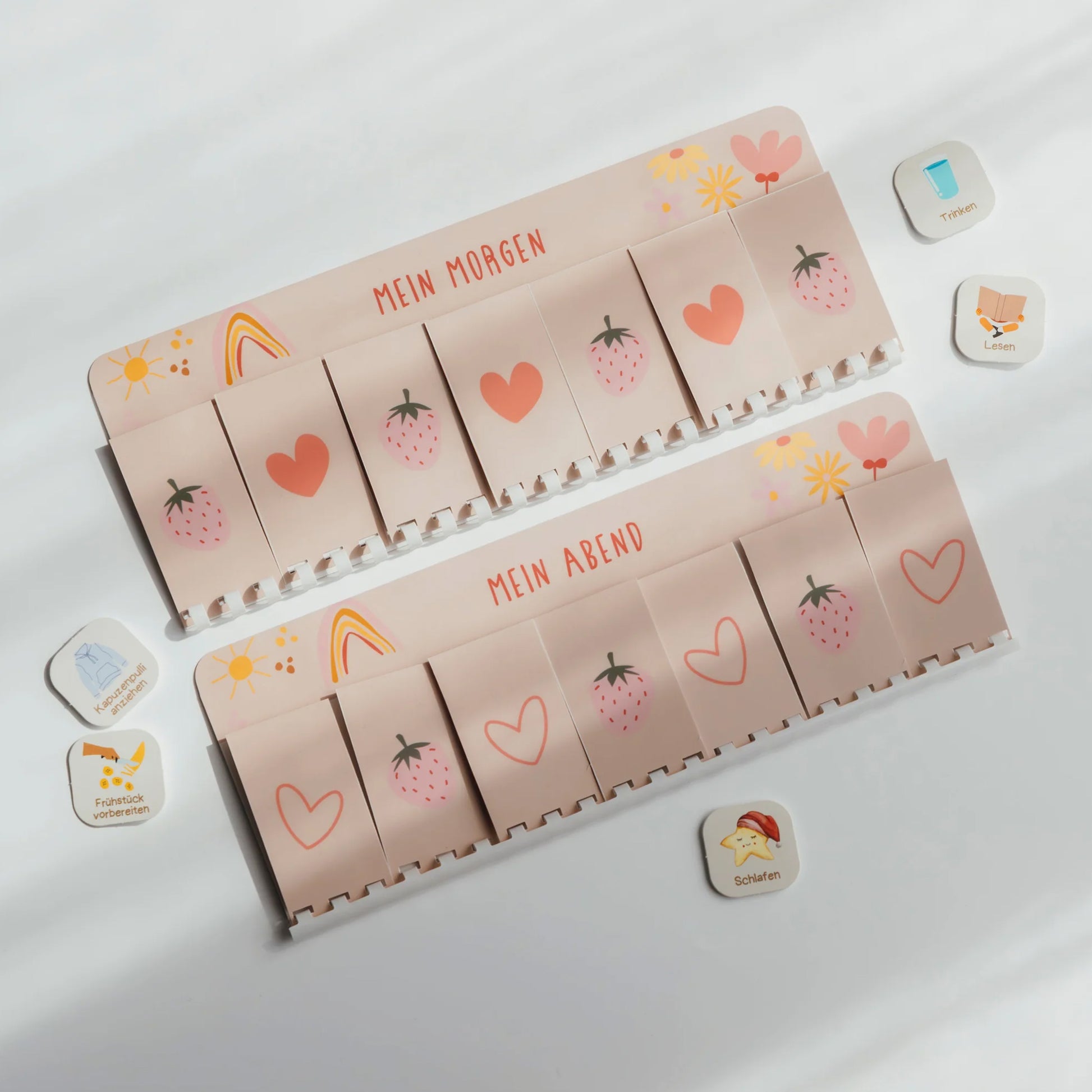 Plan mit Herzen und Erdbeeren