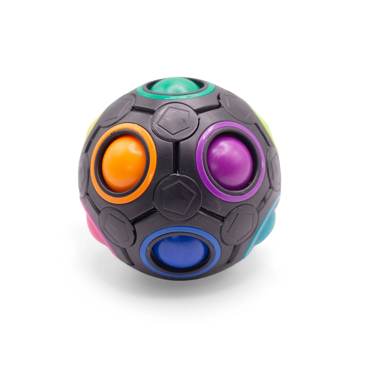 Puzzleball Nahaufnahem, schwarz mit bunten Bällen
