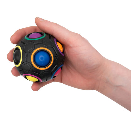 Puzzleball in der Hand