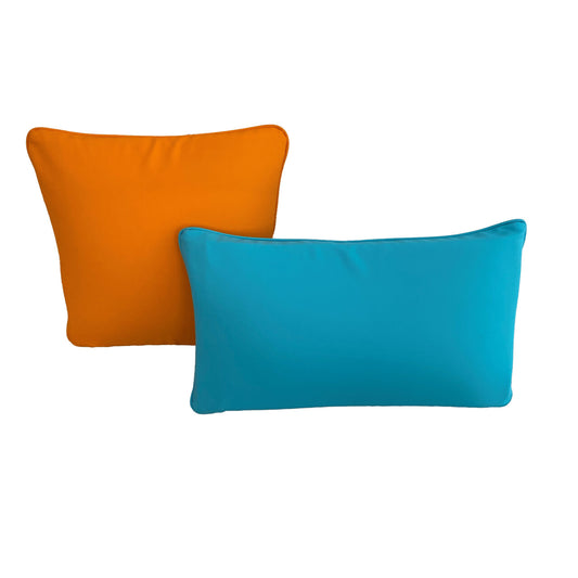 Blaues und oranges Kissen
