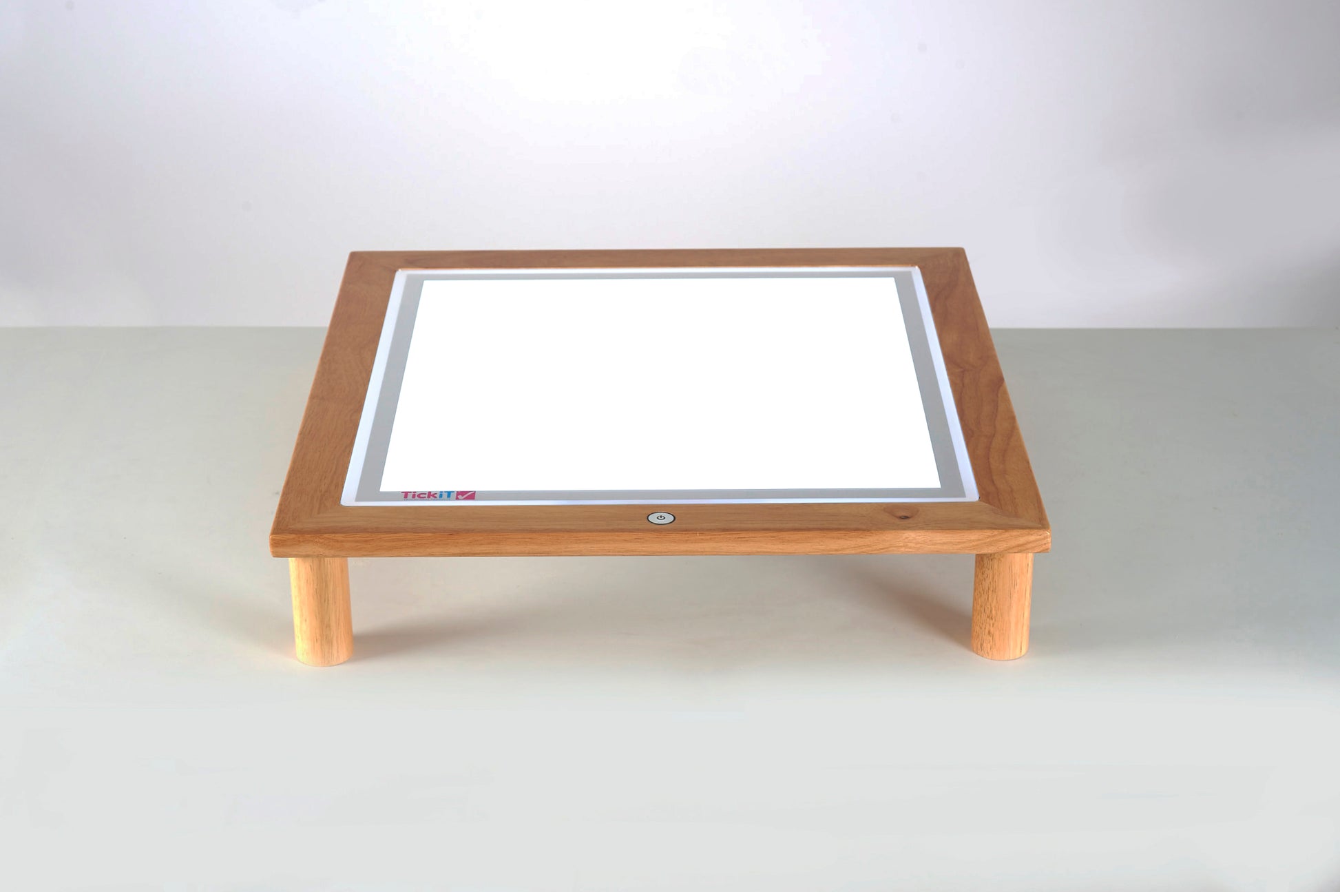 Holztisch mit Lichtplatte - Niedrig