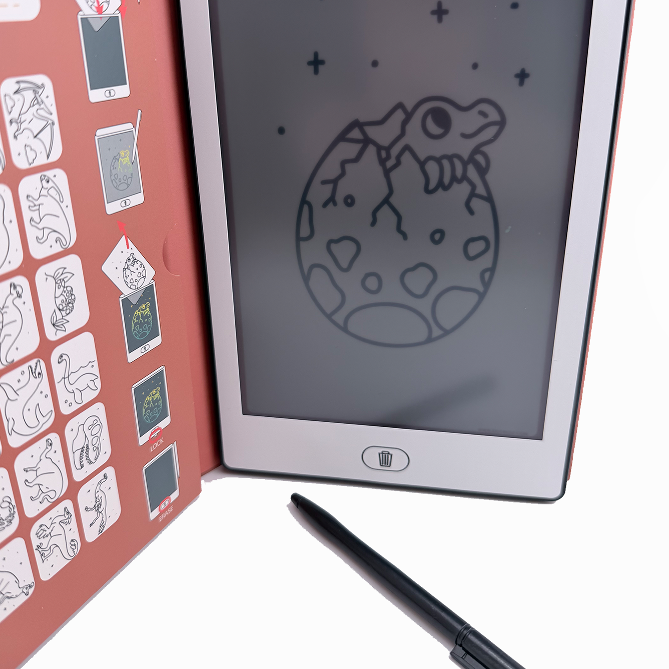 Nahaufnahme Stift vor der LED Tafel