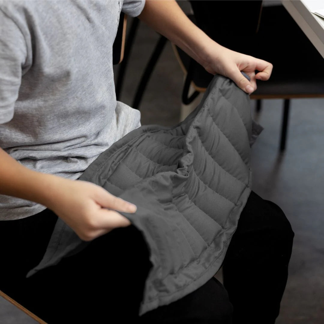 Gewichtsdecke wird gefaltet