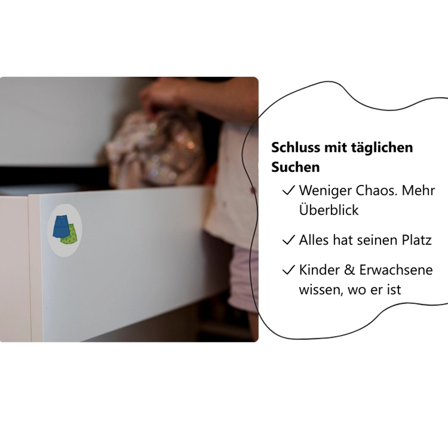 Schrank mit Aufkleber