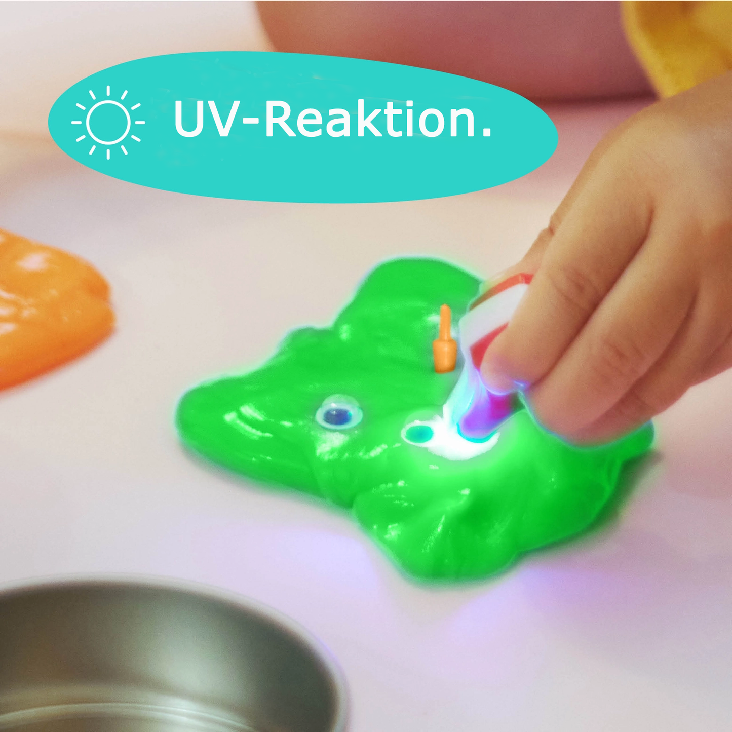 UV Lampe auf Knete