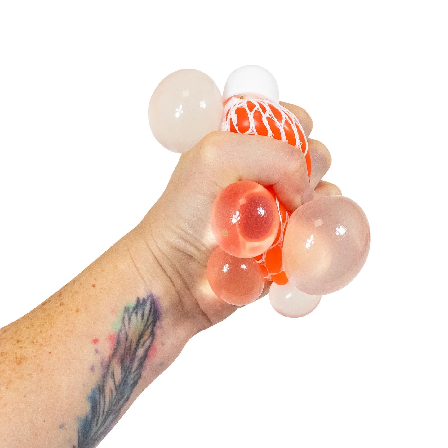 Hand drückt Meshball