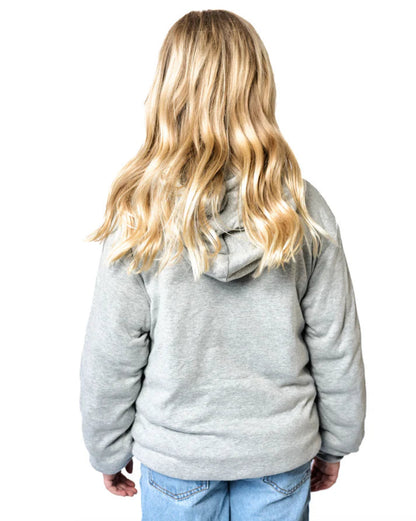 Kind mit pullover von hinten