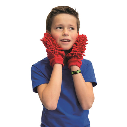 Kind mit Handschuh
